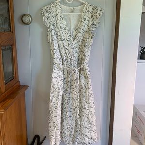 White floral mid shin dress.